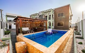 Cloud9 Apartments